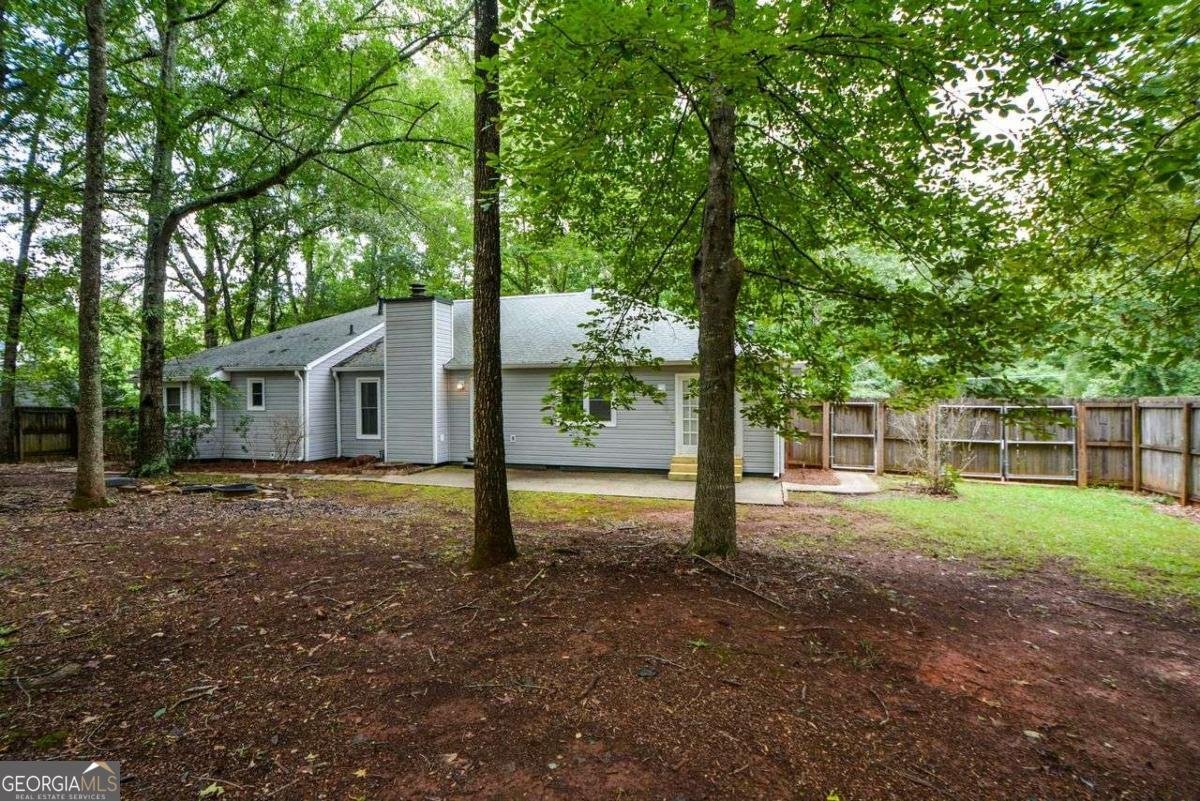 400 BENJAMIN Circle Fayetteville - 1