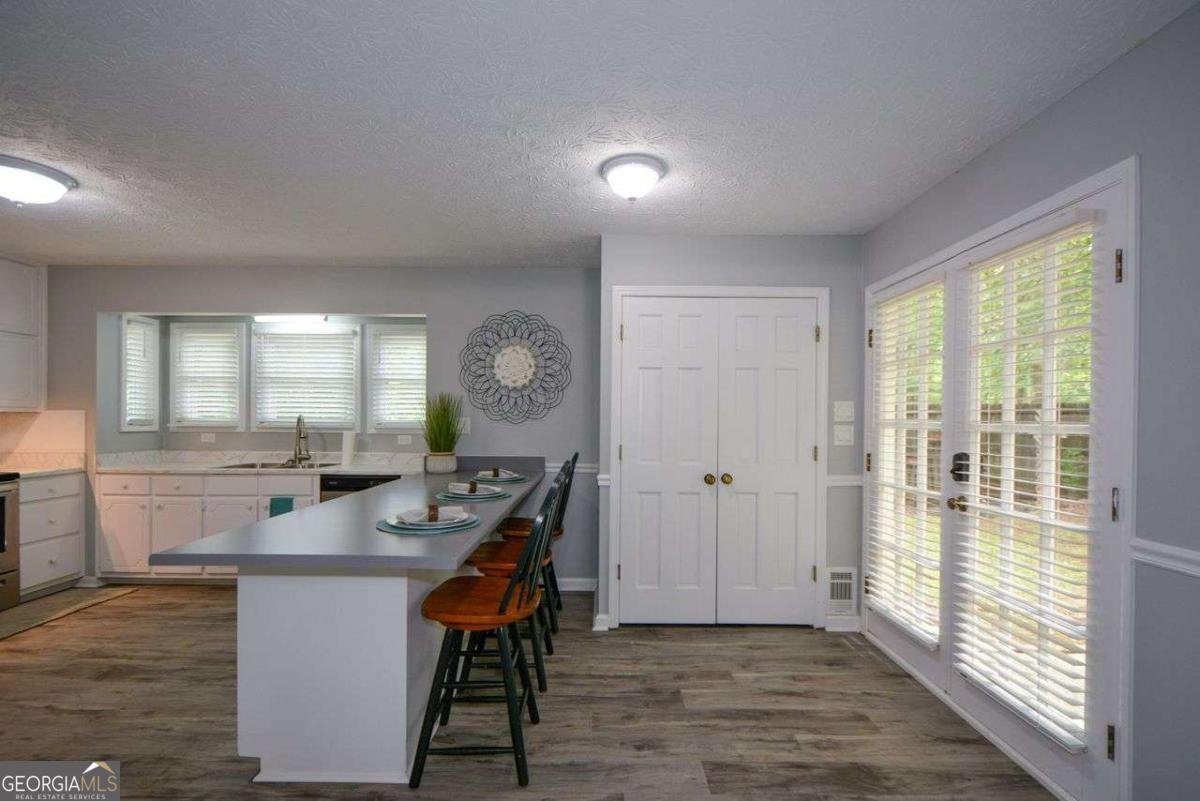 400 BENJAMIN Circle Fayetteville - 22