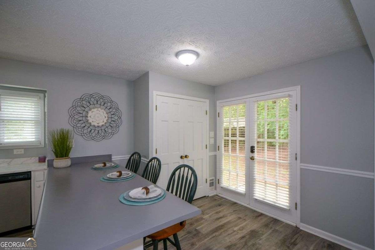 400 BENJAMIN Circle Fayetteville - 23