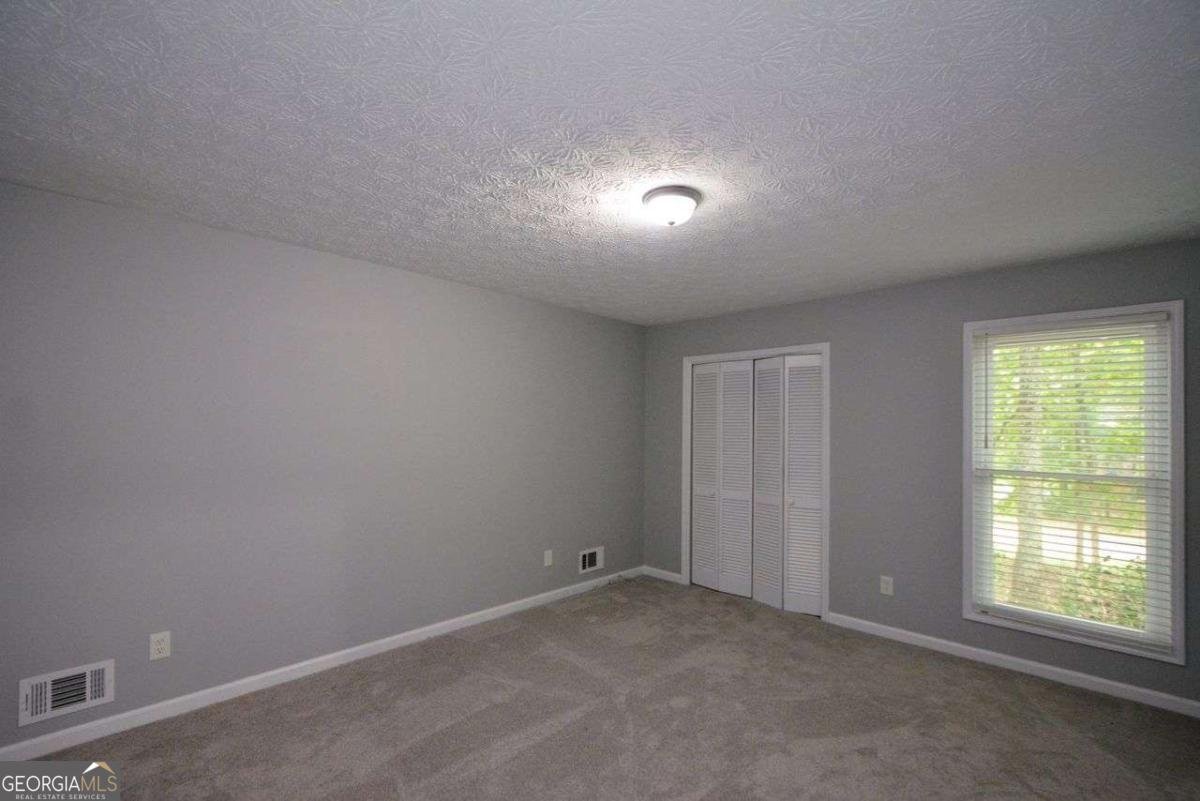 400 BENJAMIN Circle Fayetteville - 36