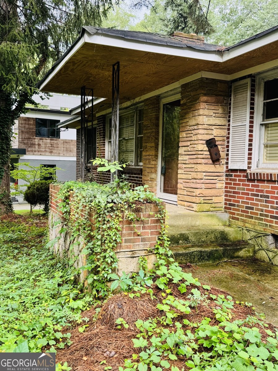 2284 Ferndale Drive Decatur - 1