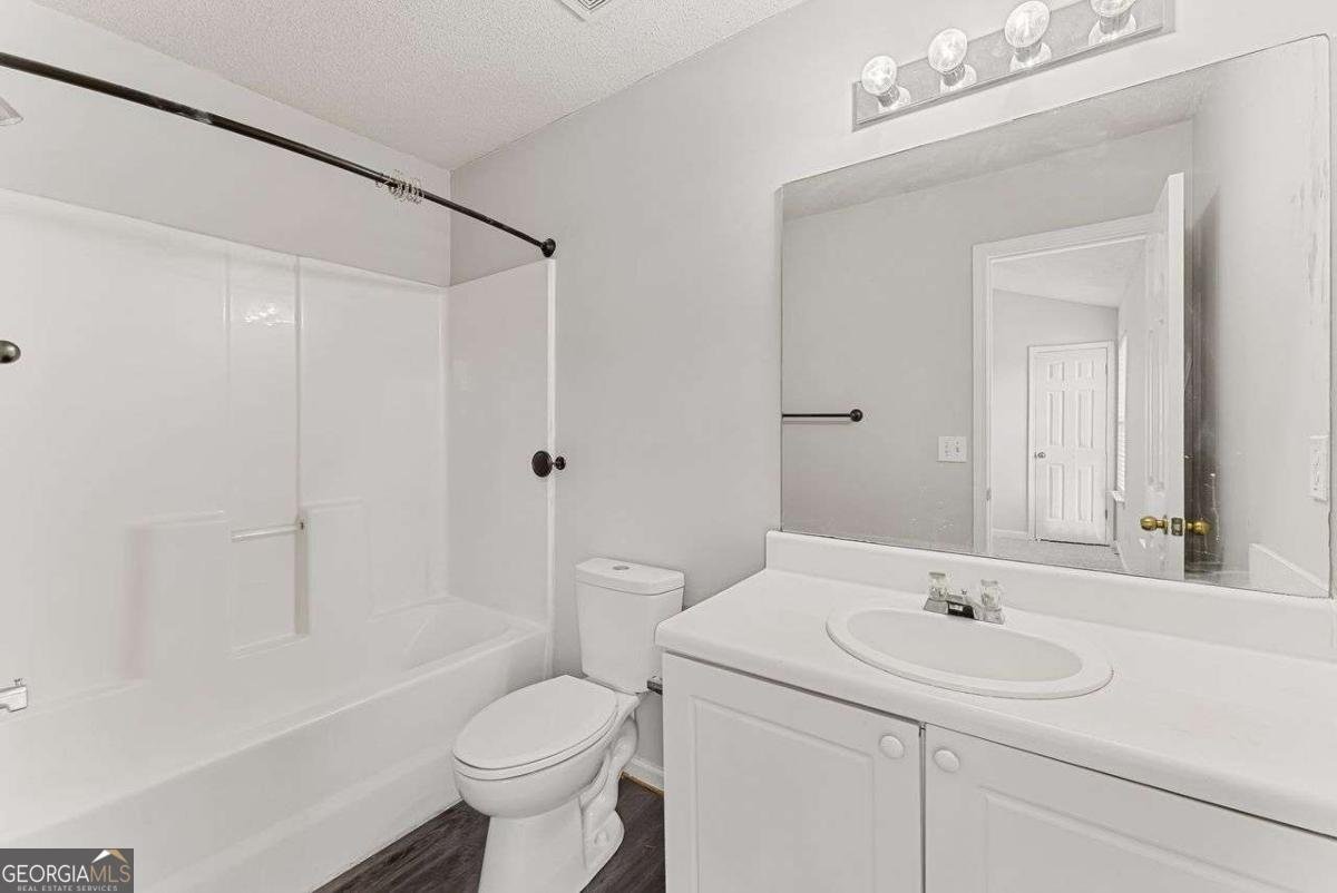 205 CORAL Circle Mcdonough - 27