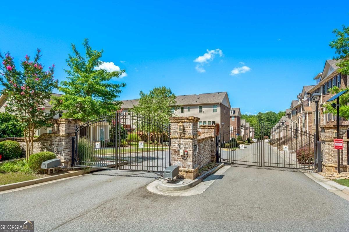 2140 Coventry Drive Brookhaven - 32