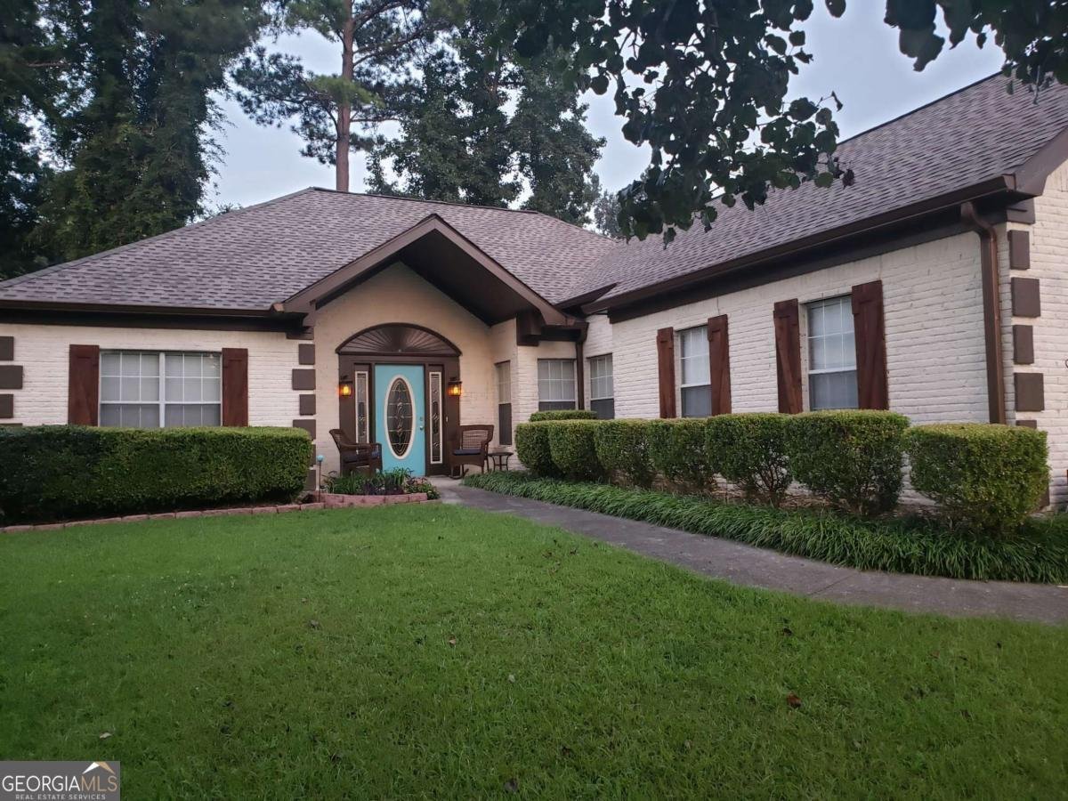 3784 River Lake Shore Ellenwood - 1