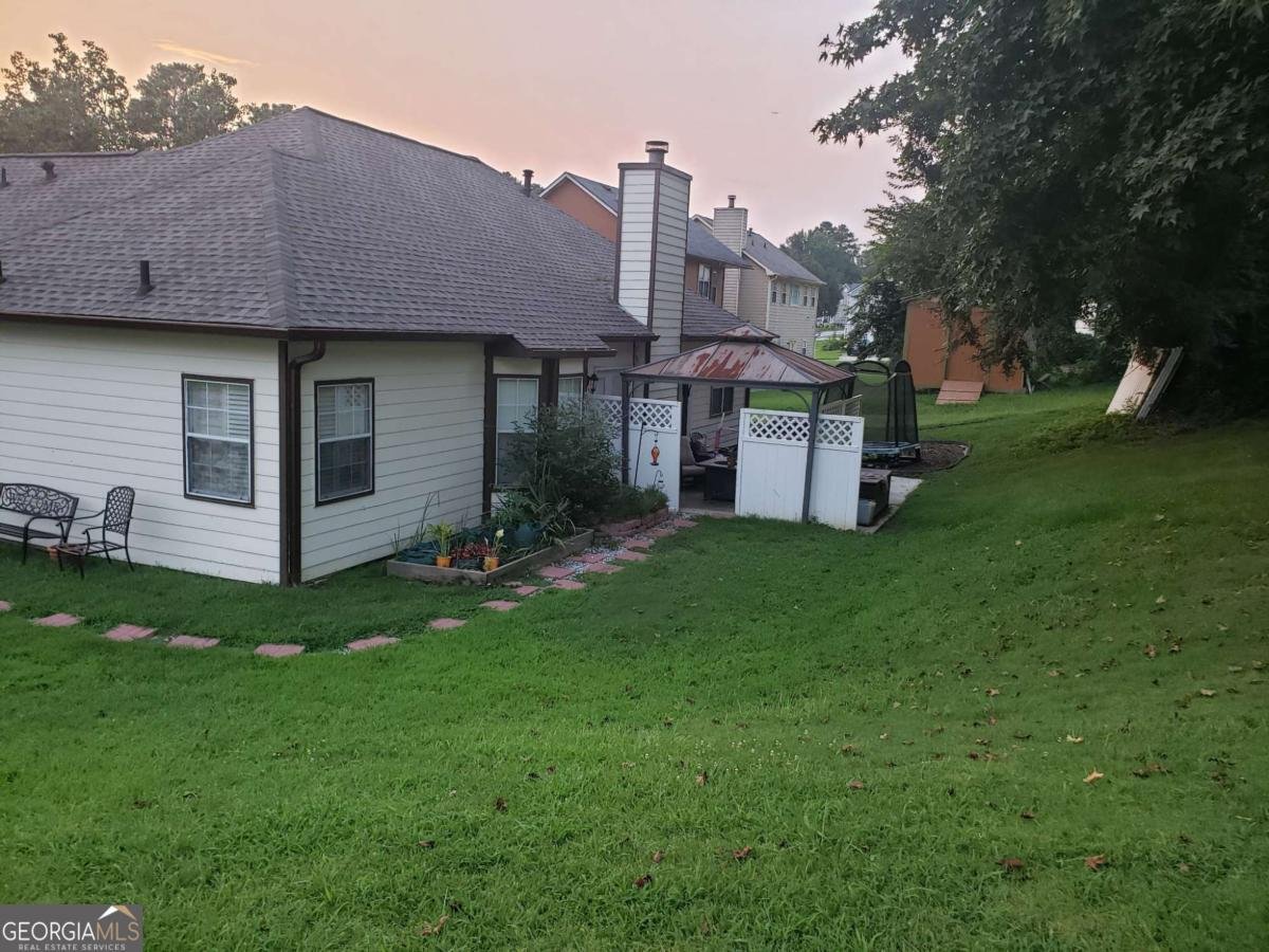 3784 River Lake Shore Ellenwood - 29