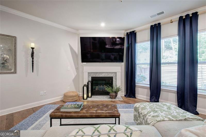 221 HOLDEN Way Woodstock - 6