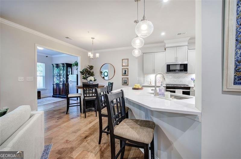 221 HOLDEN Way Woodstock - 8