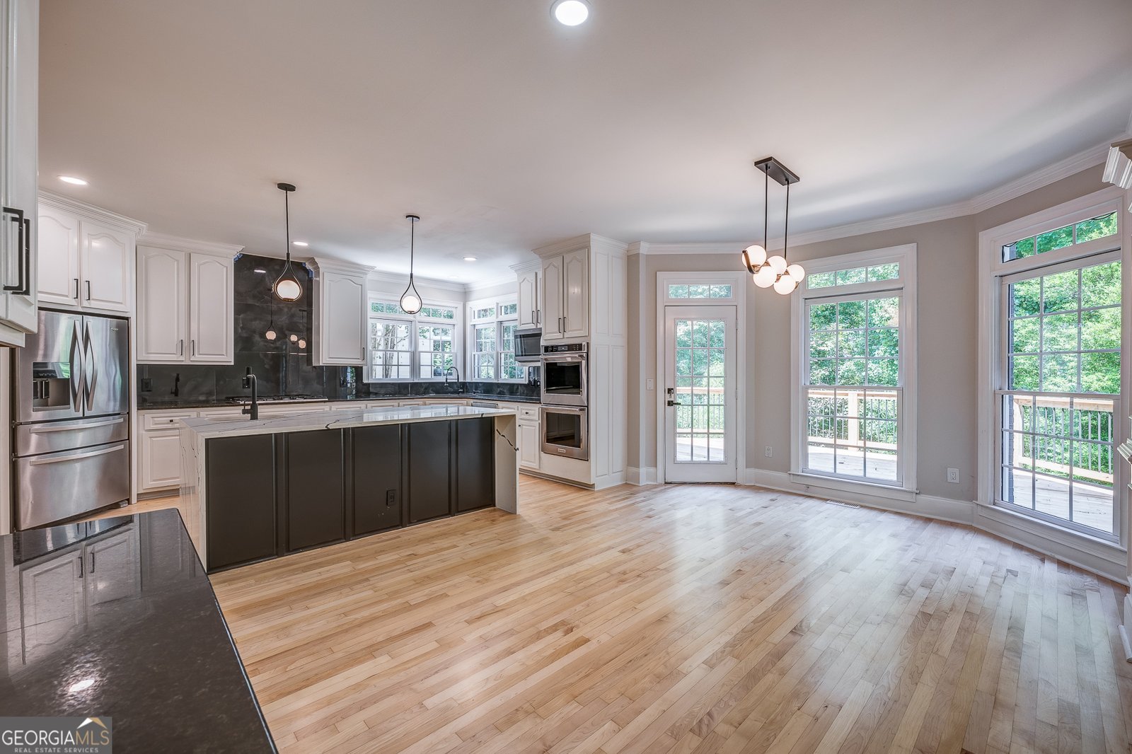 1076 Devine Circle Brookhaven - 10