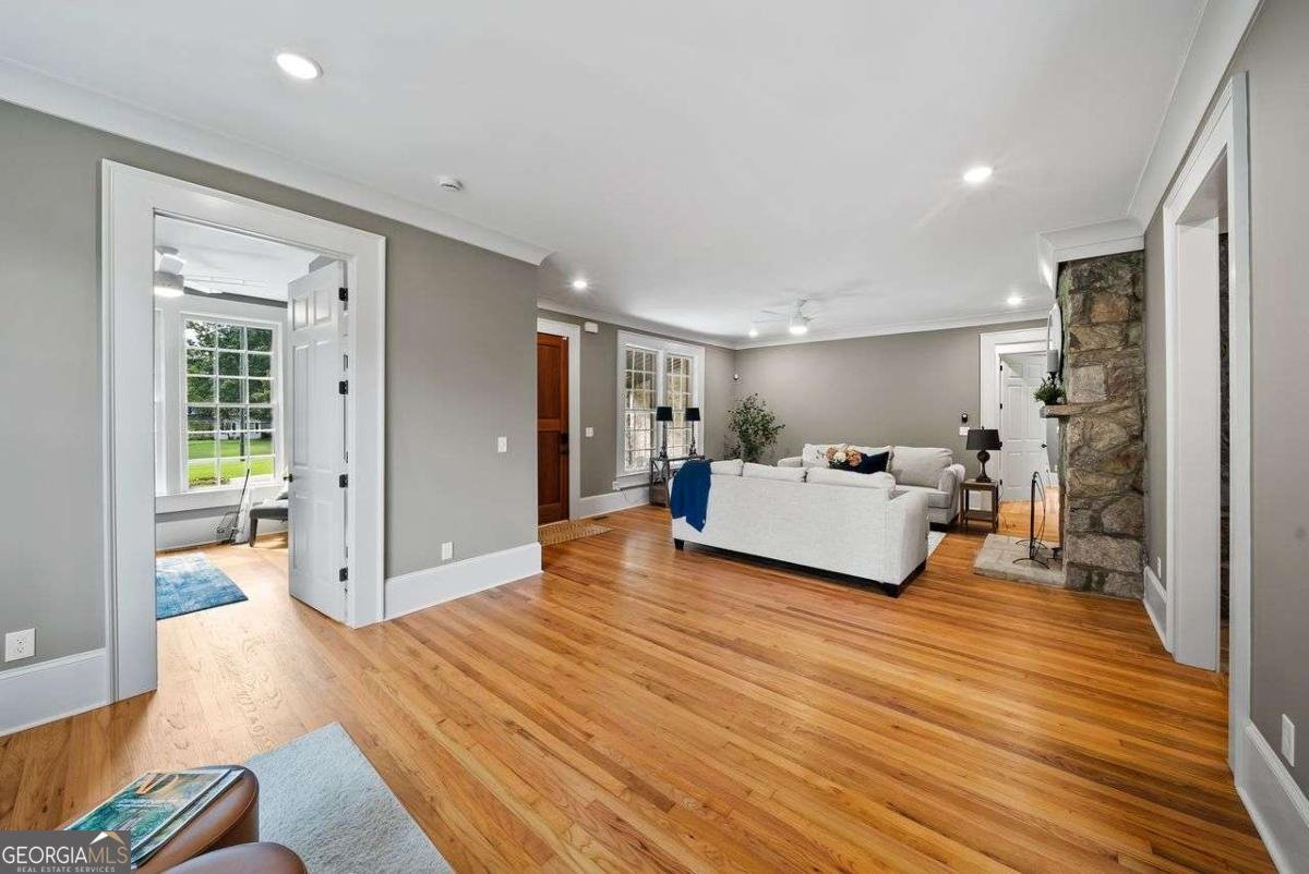 1206 Wesley Street Oxford - 10