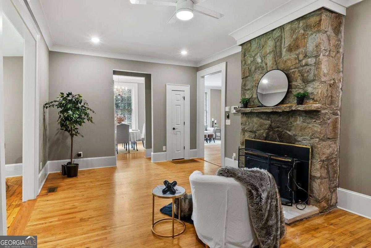1206 Wesley Street Oxford - 16