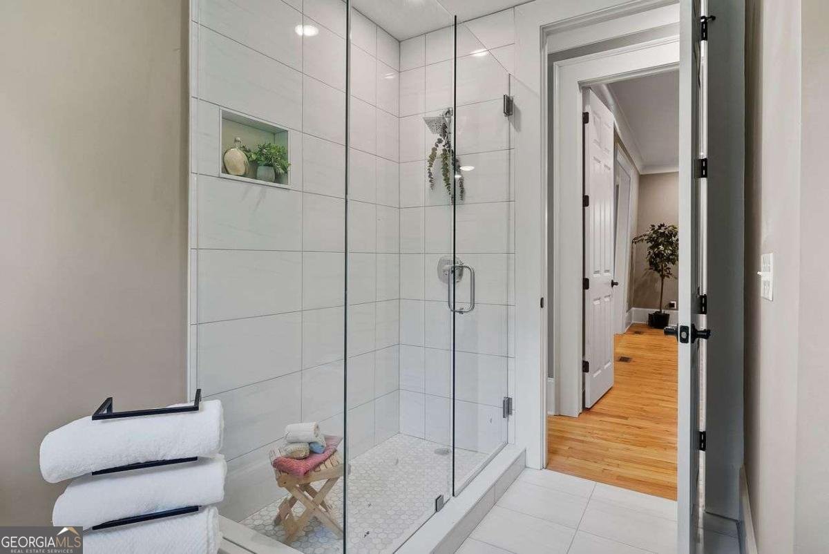 1206 Wesley Street Oxford - 30