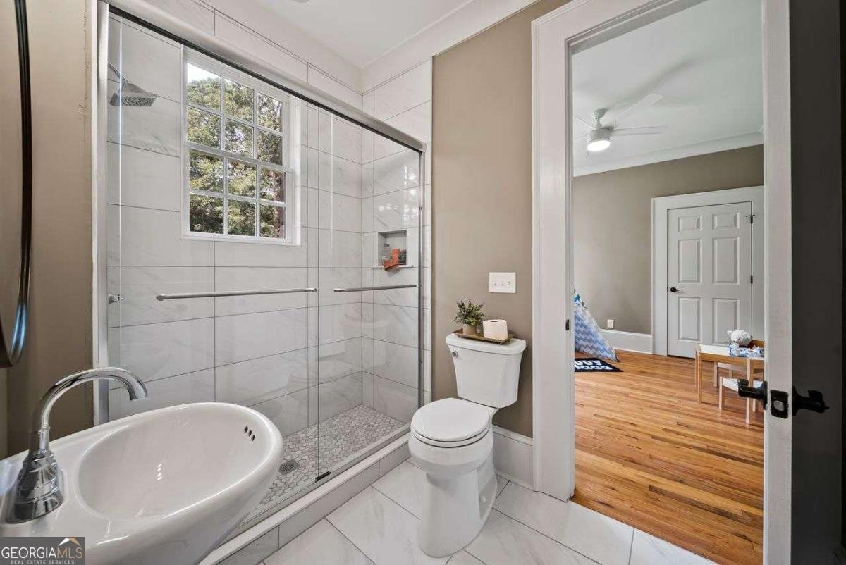 1206 Wesley Street Oxford - 35