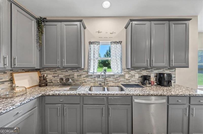 100 TAPESTRY Drive McDonough - 22