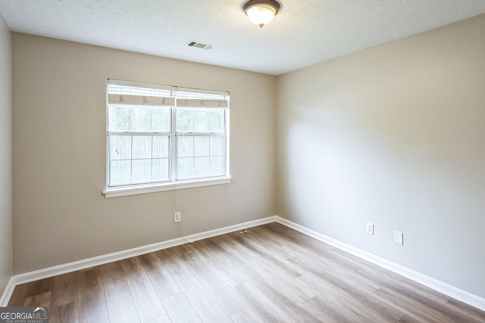 8108 Fieldstream Way Douglasville - 25