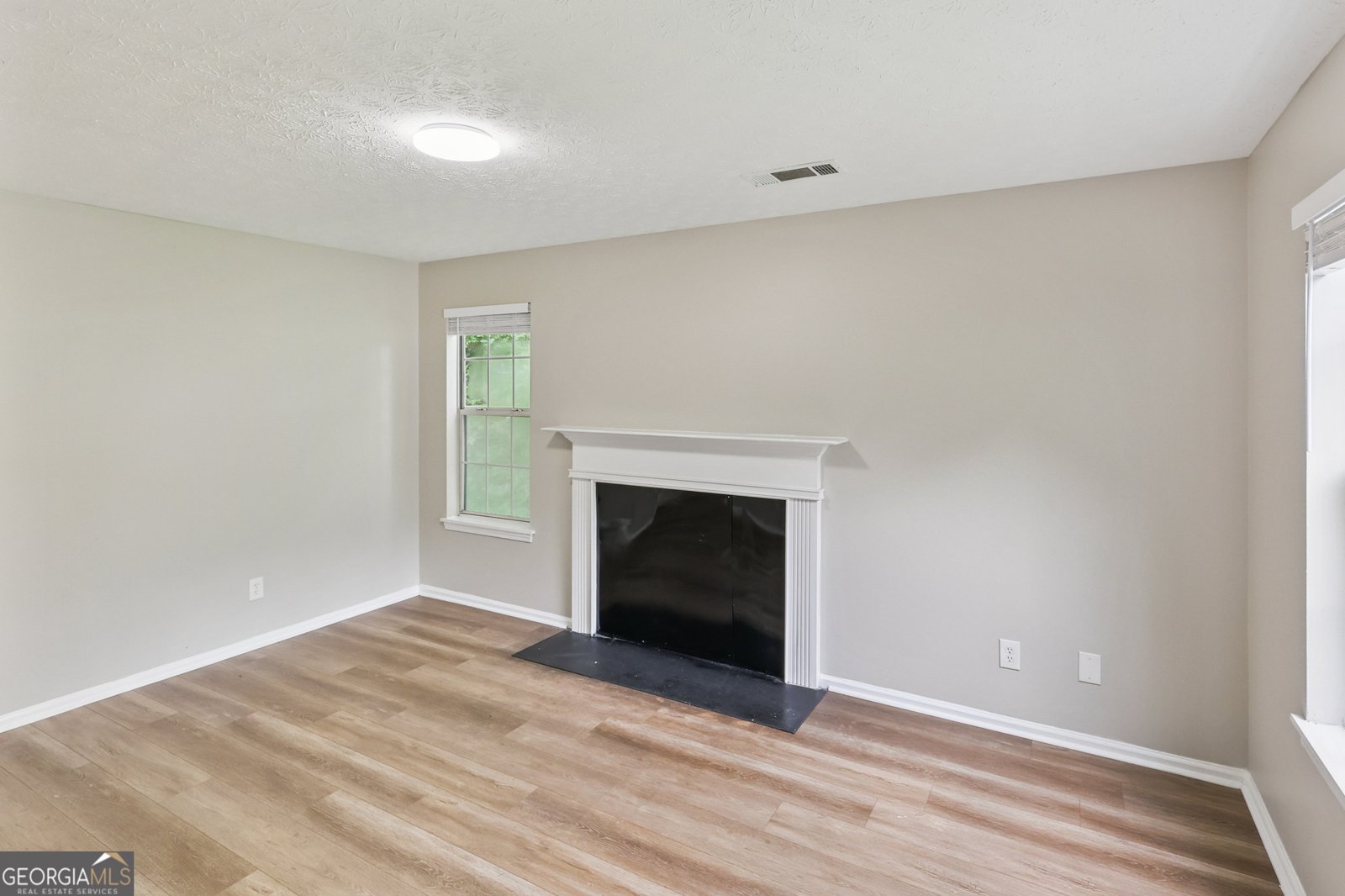 8108 Fieldstream Way Douglasville - 8