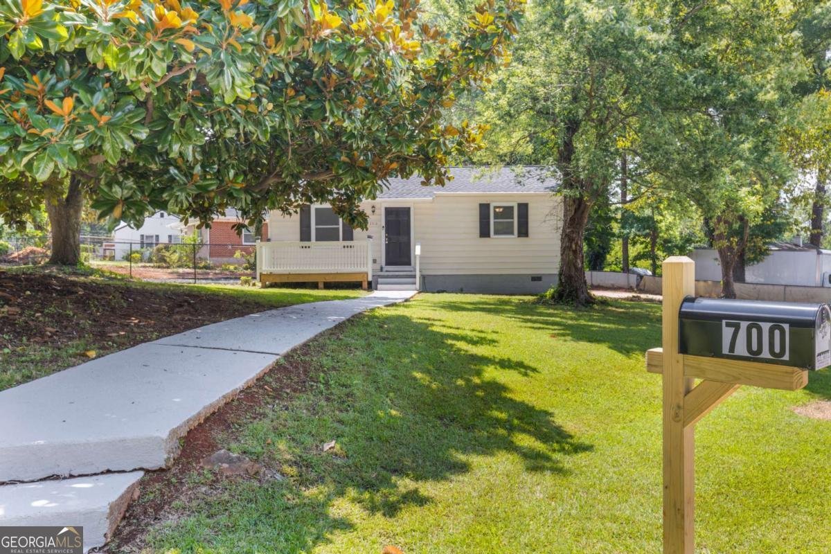 700 Parkdale Drive Scottdale - 1