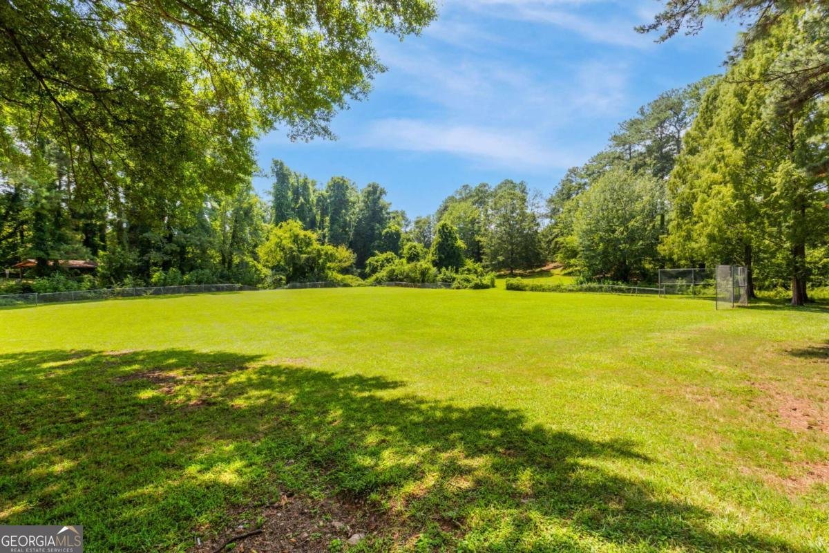 700 Parkdale Drive Scottdale - 33
