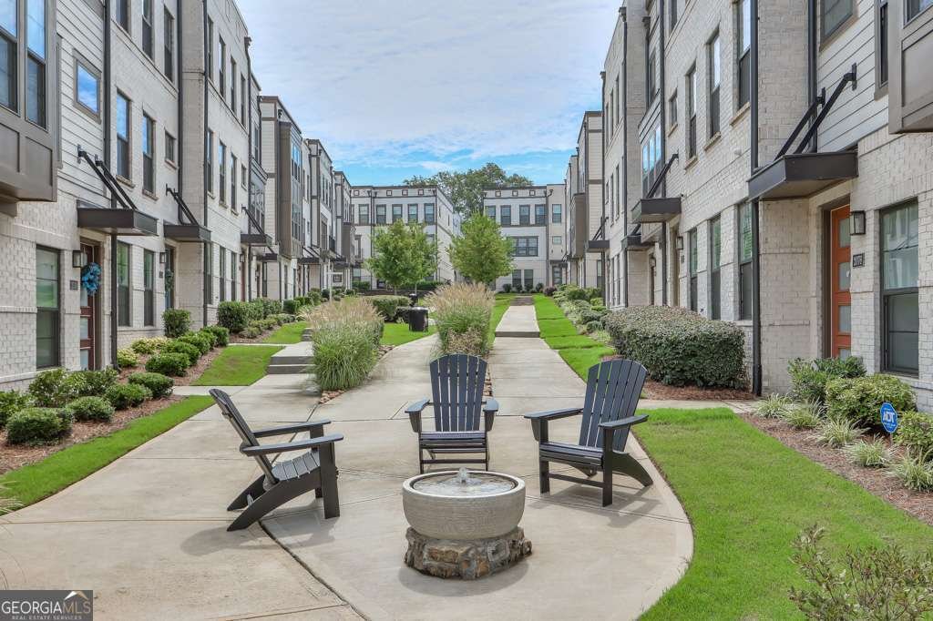 2032 Holtz Lane Atlanta - 11