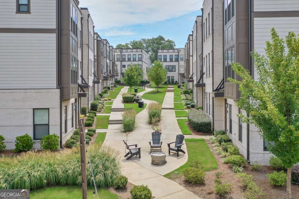2032 Holtz Lane Atlanta - 12