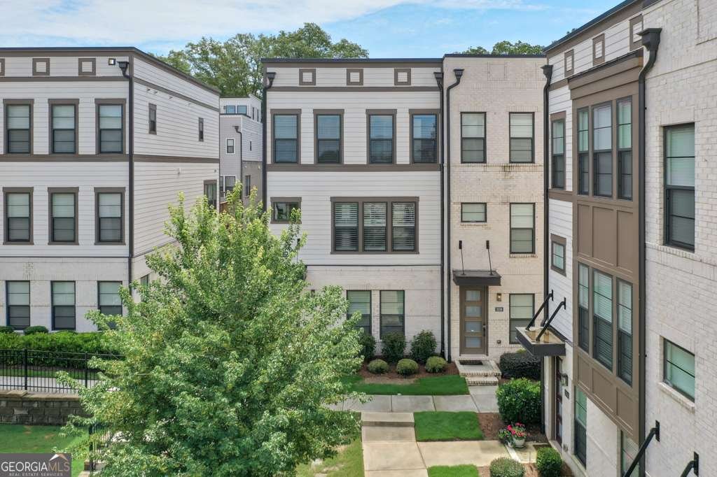 2032 Holtz Lane Atlanta - 7