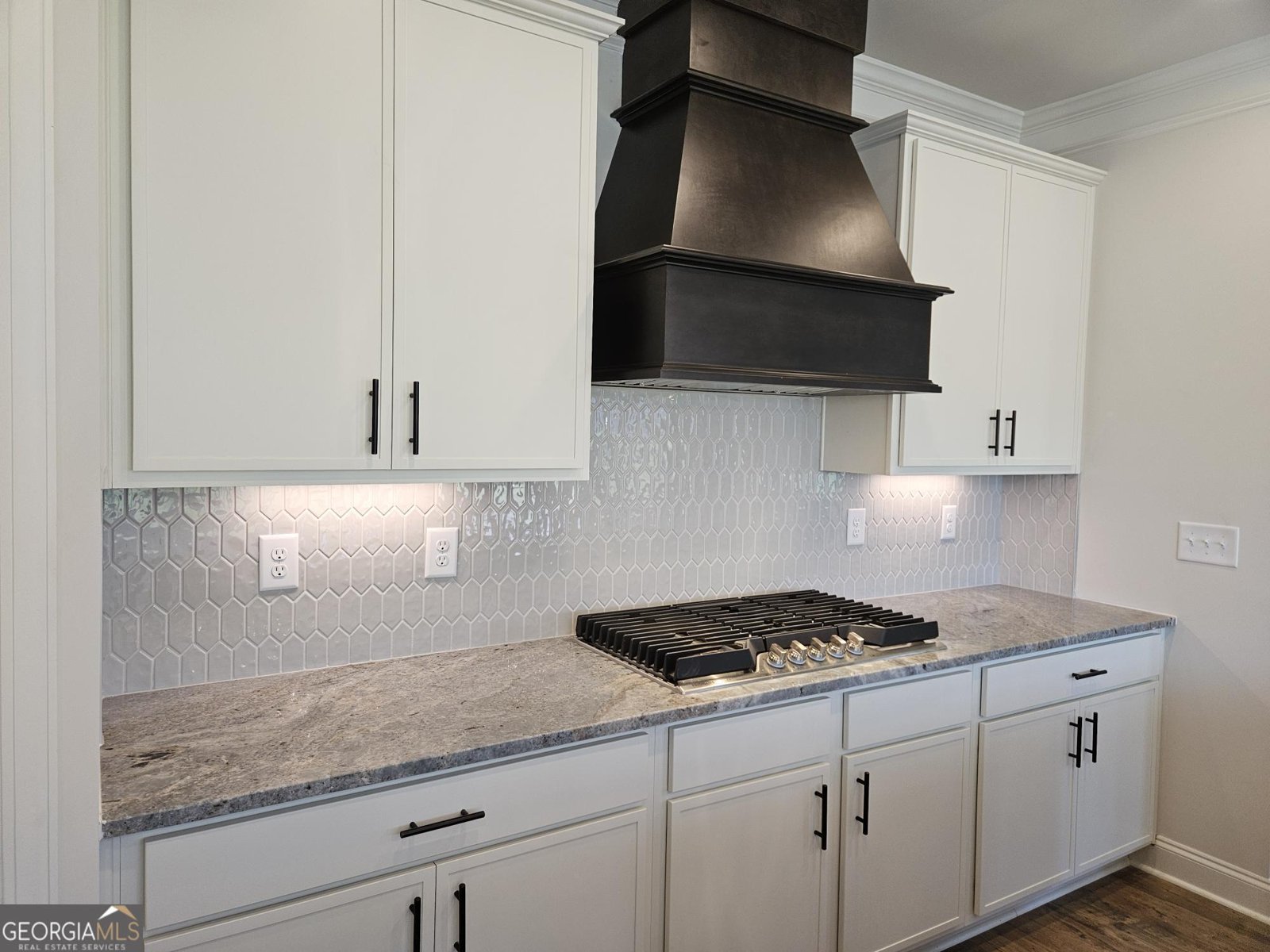 901 Calgary Court Winder - 13