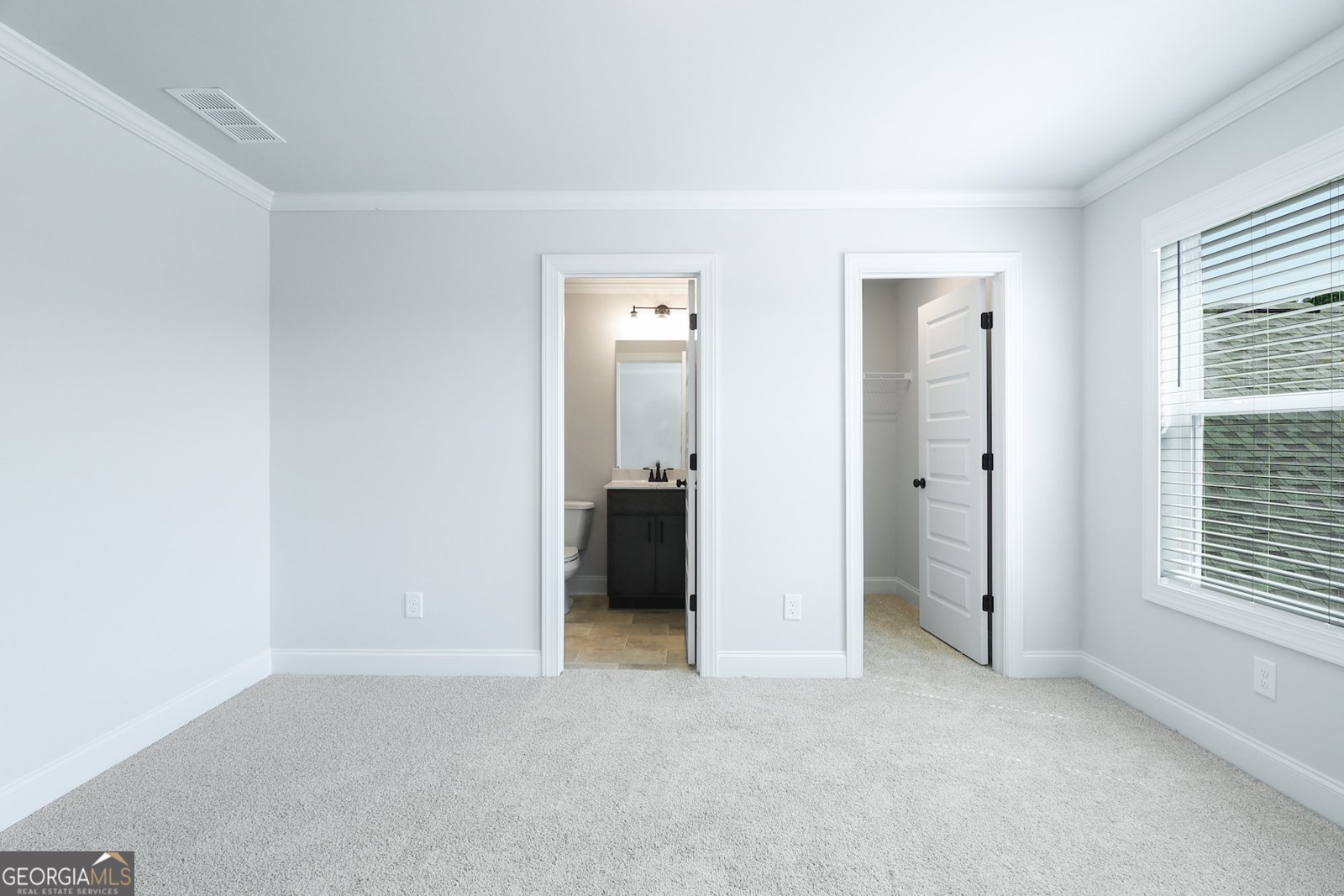 901 Calgary Court Winder - 17