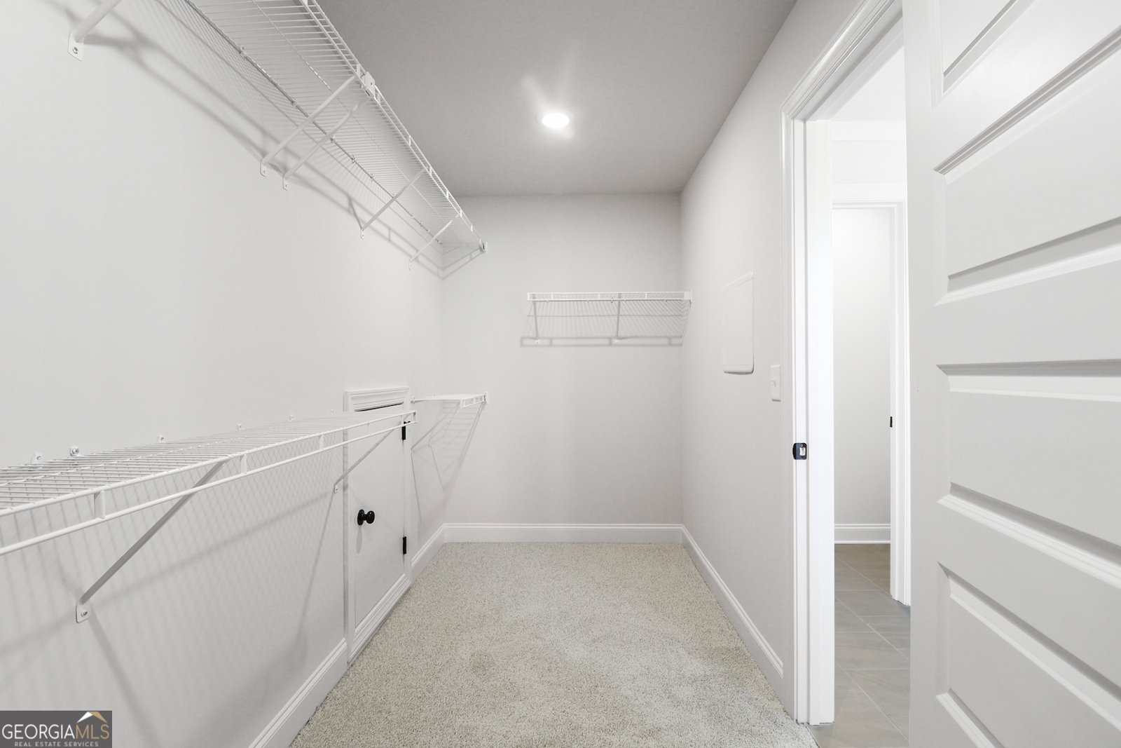 901 Calgary Court Winder - 25