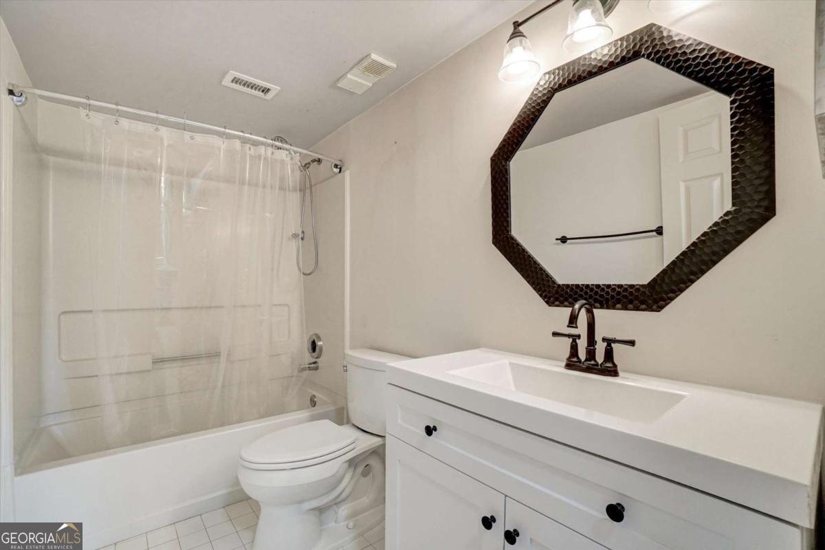 795 Hammond Drive Atlanta - 23