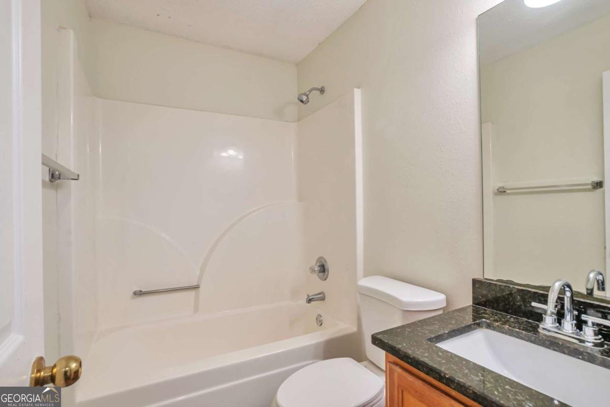 112 Hillandale Court Lithonia - 22