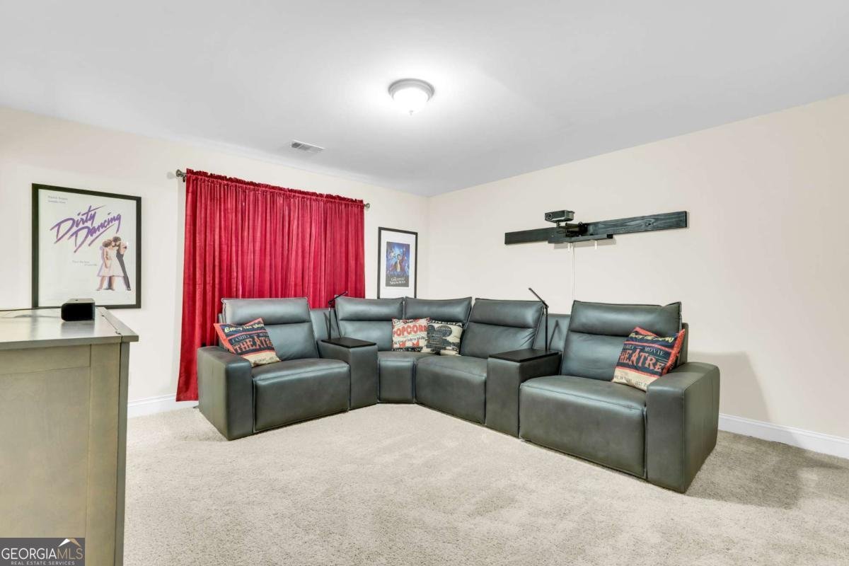 400 Ridgewood Park Drive Richmond Hill - 1