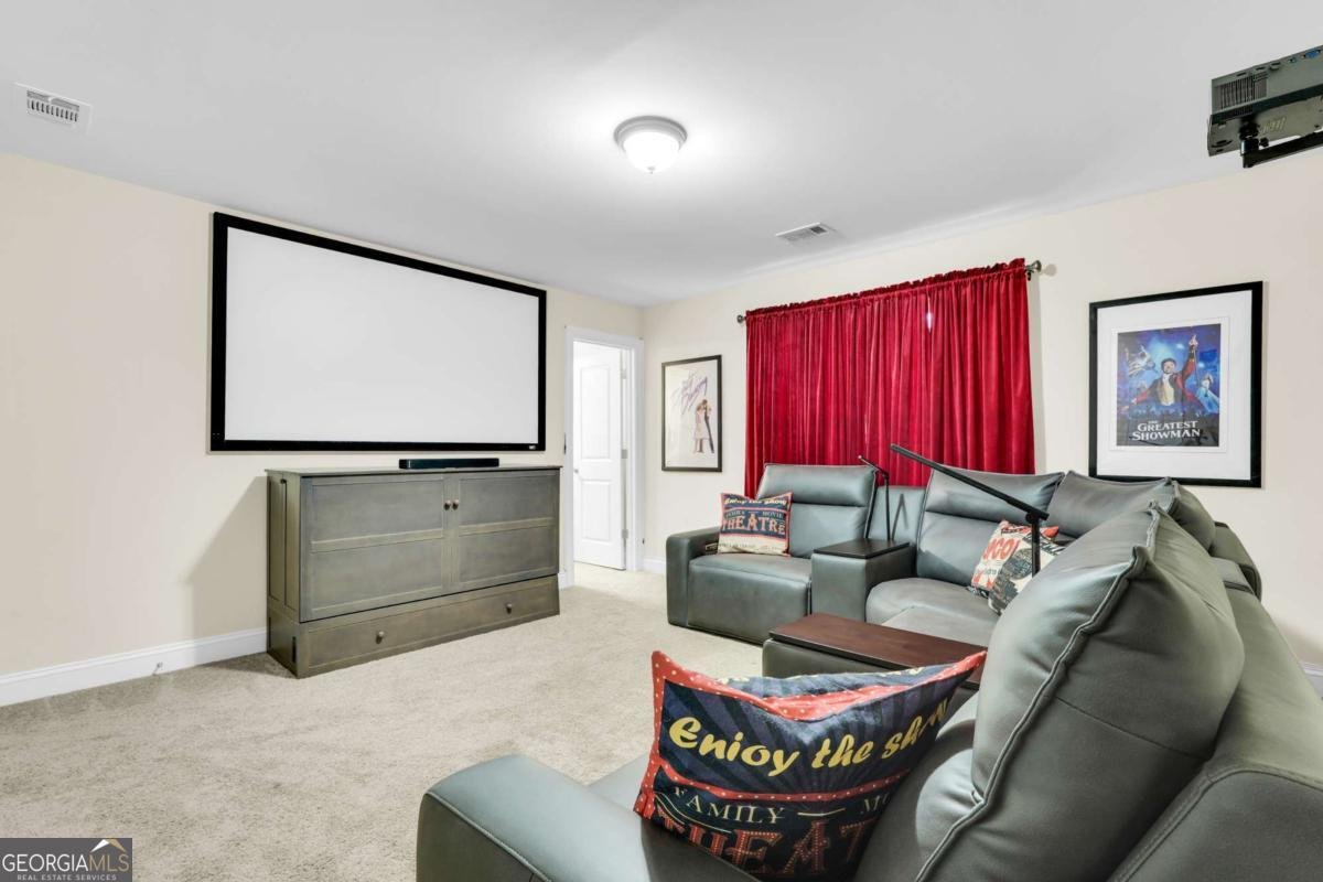 400 Ridgewood Park Drive Richmond Hill - 2