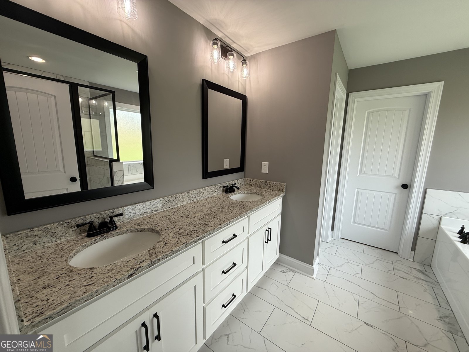 93 Camden Way Hawkinsville - 52