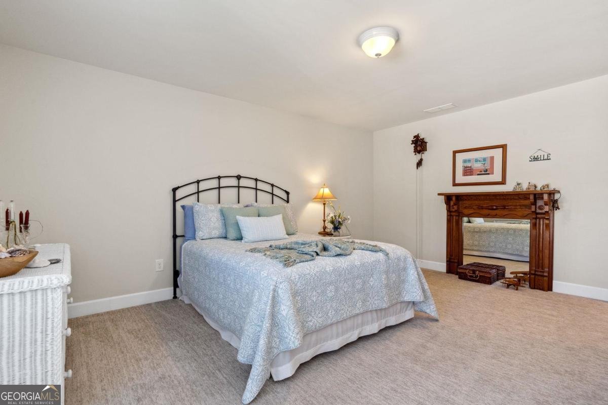 1040 Seaworthy Road Greensboro - 33