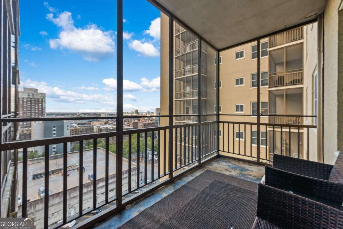 300 Peachtree Street Atlanta - 15