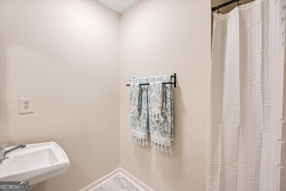 1177 Lucky Debonair Drive Macon - 40