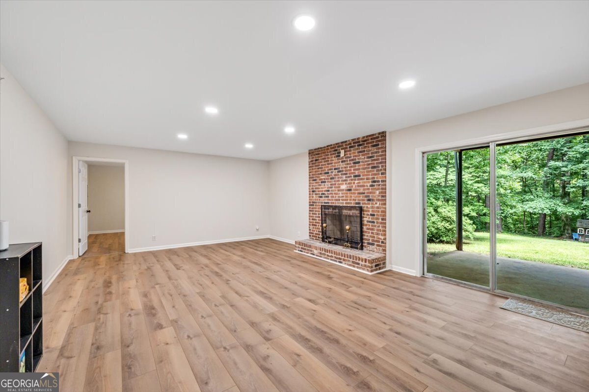 1177 Lucky Debonair Drive Macon - 42