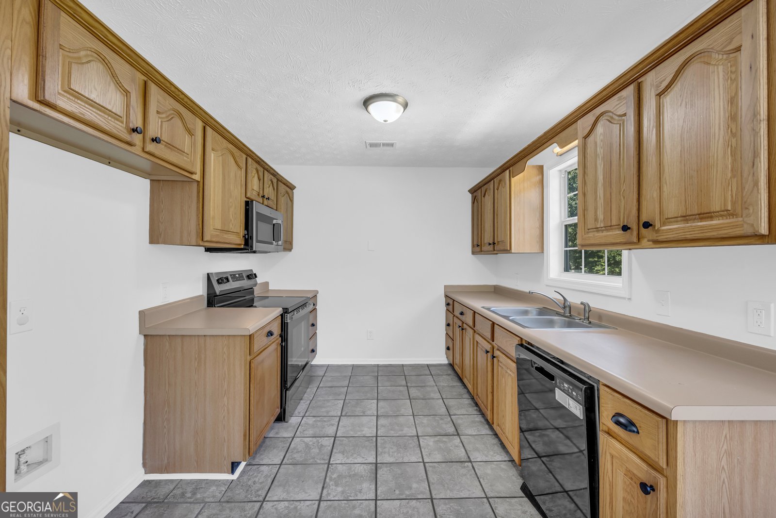 2186 Jackson Drive Statham - 9