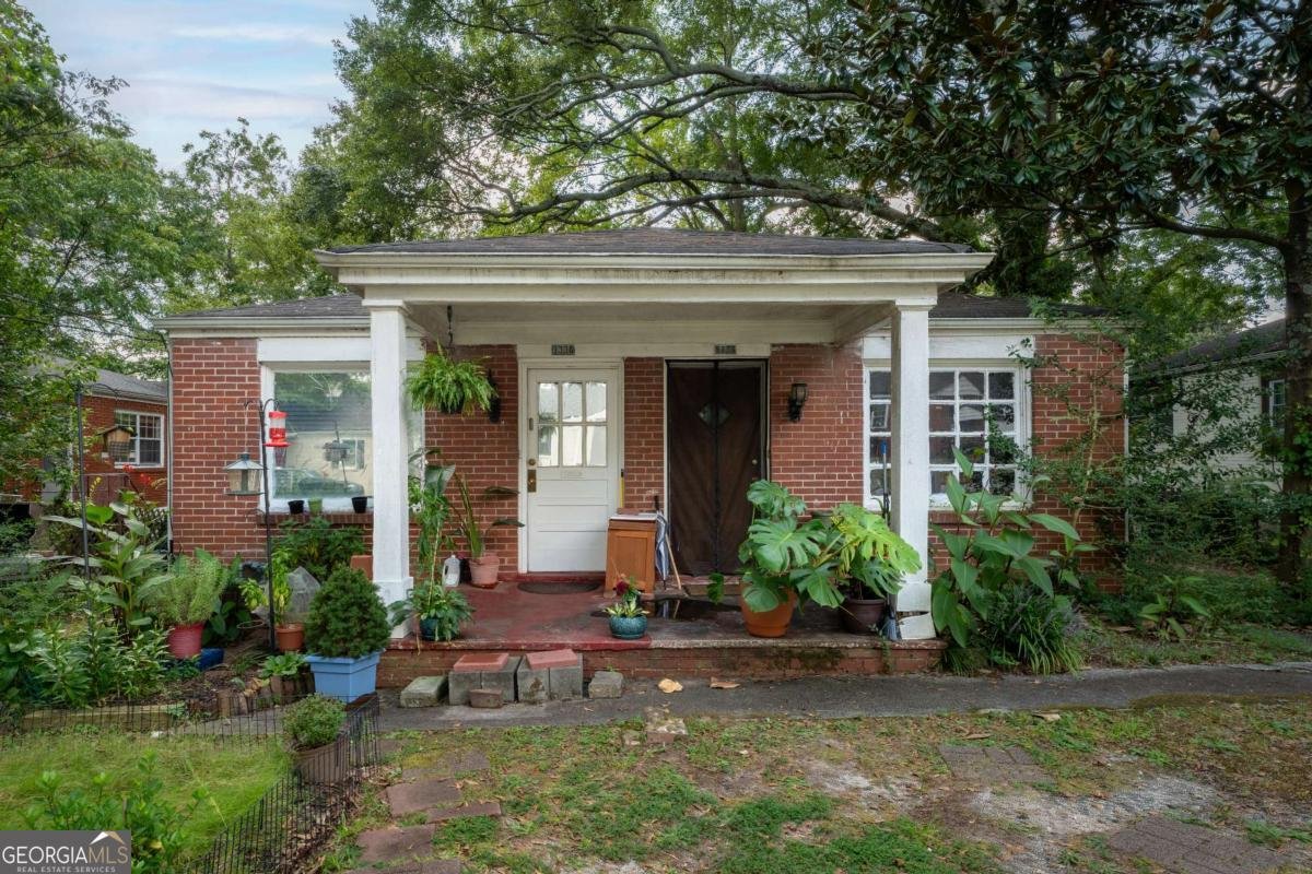 1336 Sharon Street Atlanta - 1