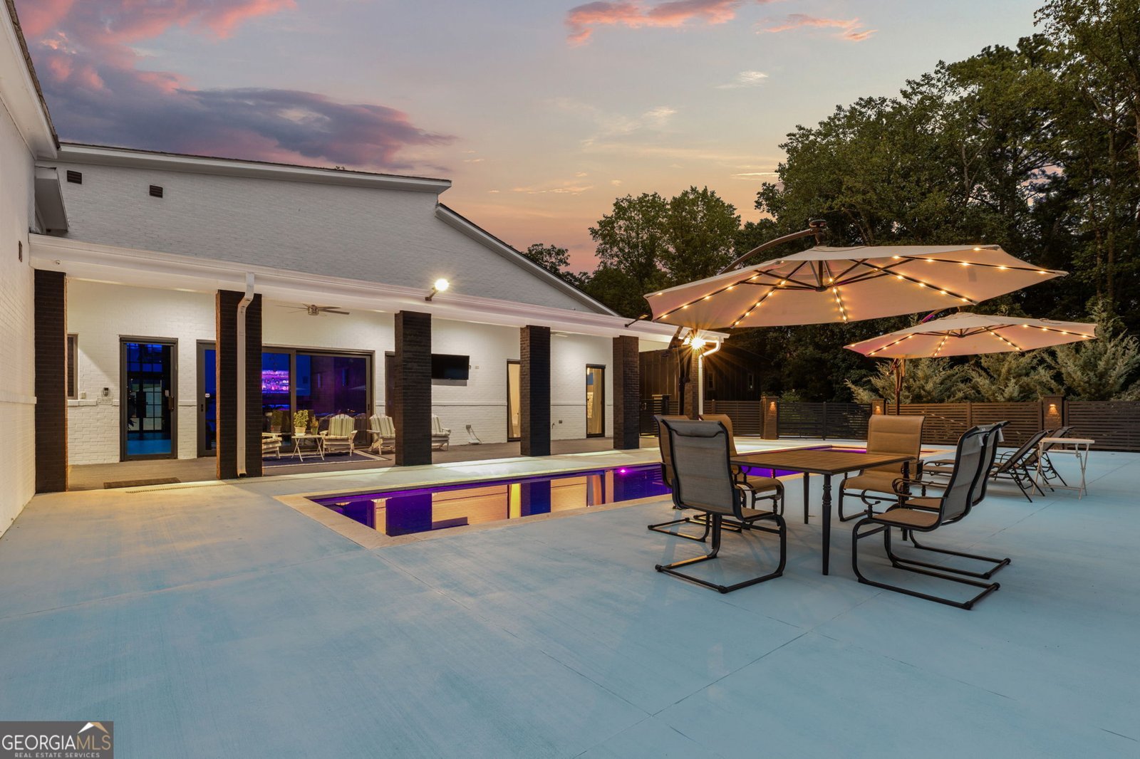 3240 Smithtown Road Suwanee - 29