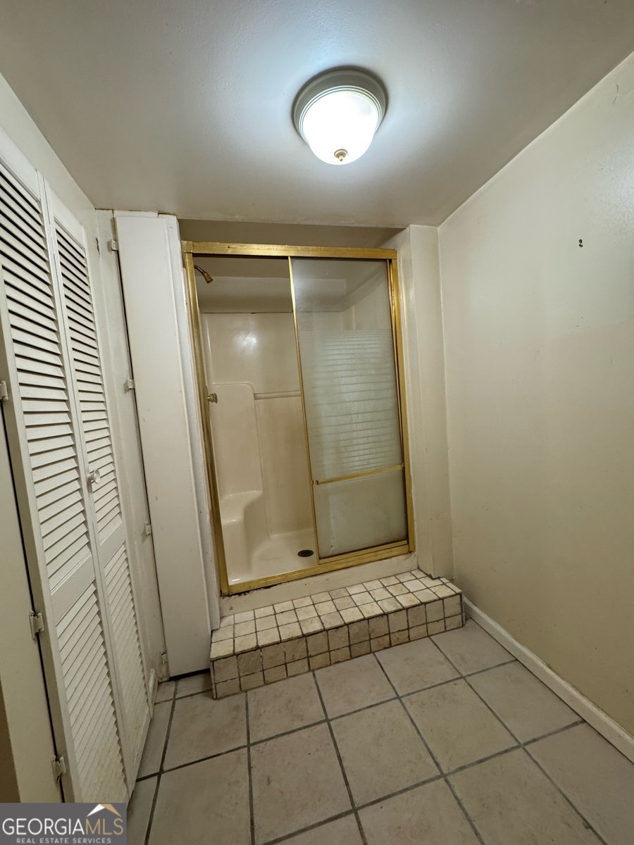 95 Simpson Drive Kennesaw - 27