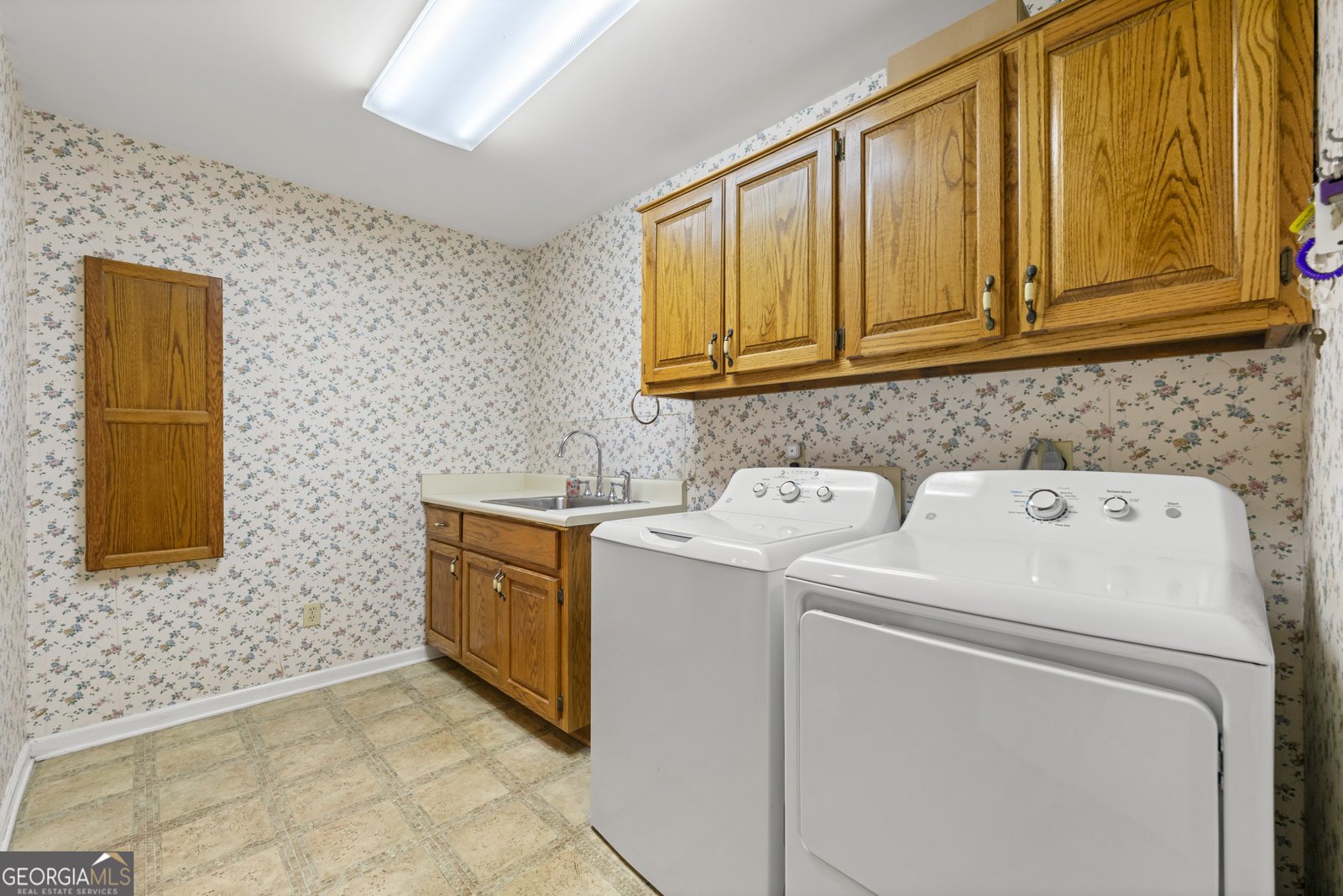 1591 Wax Road Silver Creek - 15