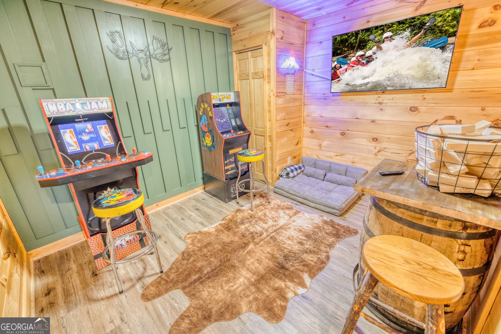 31 The Kings Court Cherry Log - 31