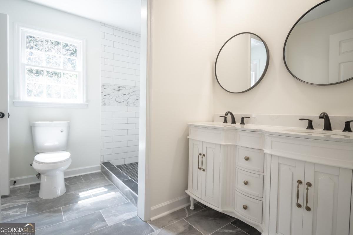 215 Lenox Road Athens - 18