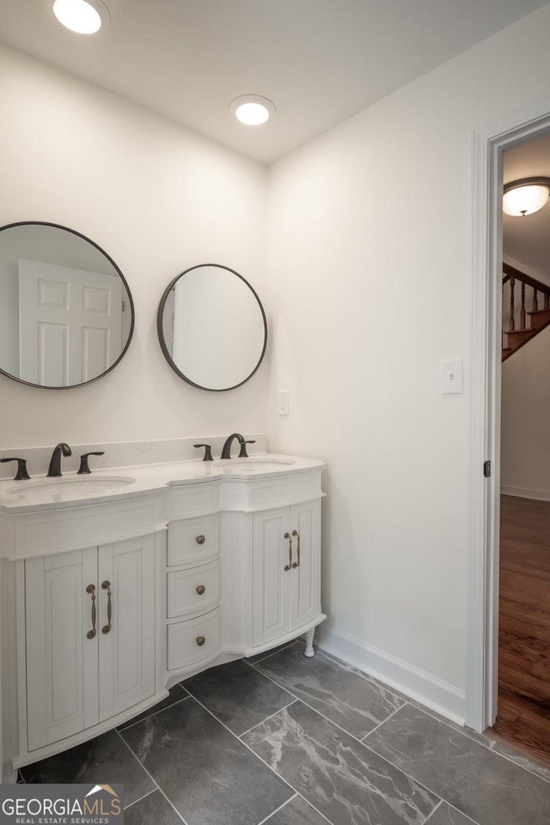 215 Lenox Road Athens - 20