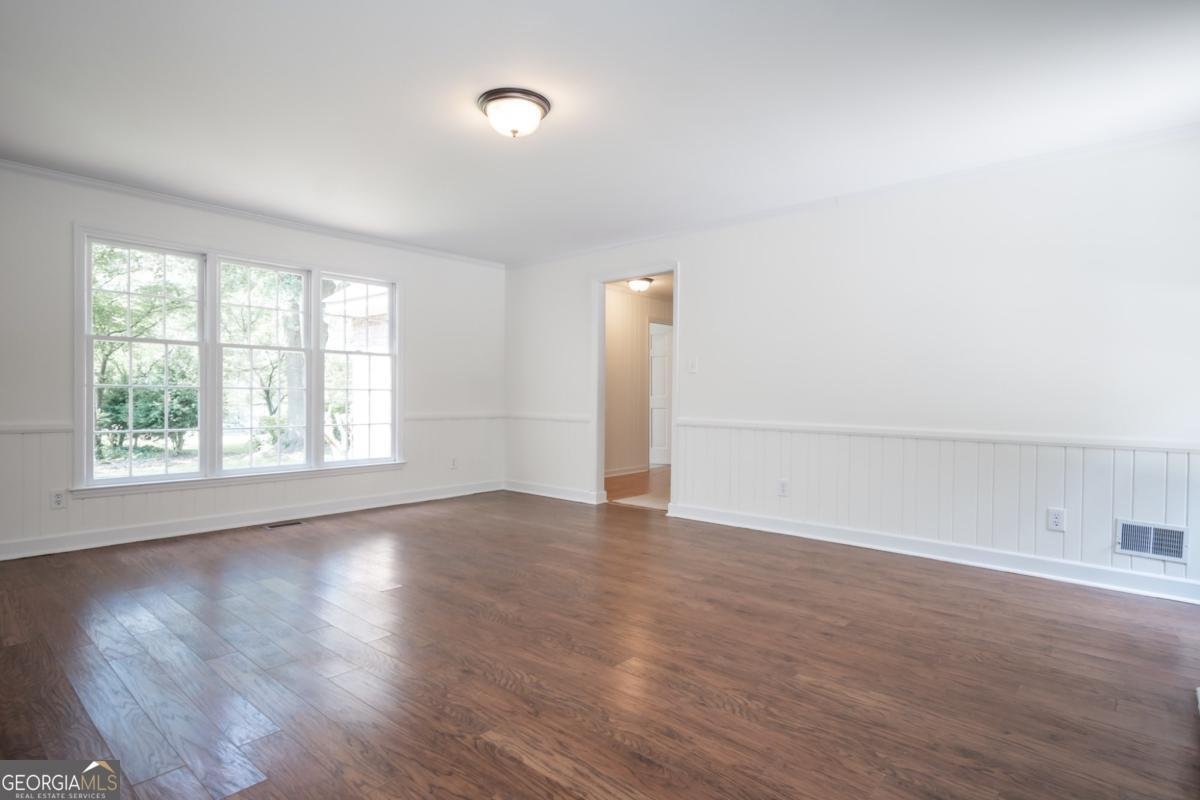 215 Lenox Road Athens - 4