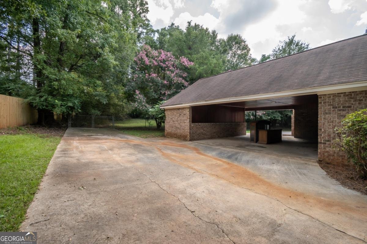 215 Lenox Road Athens - 49