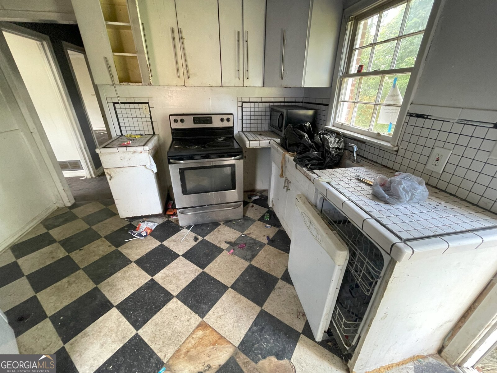 921 Dearing Street Forest Park - 6