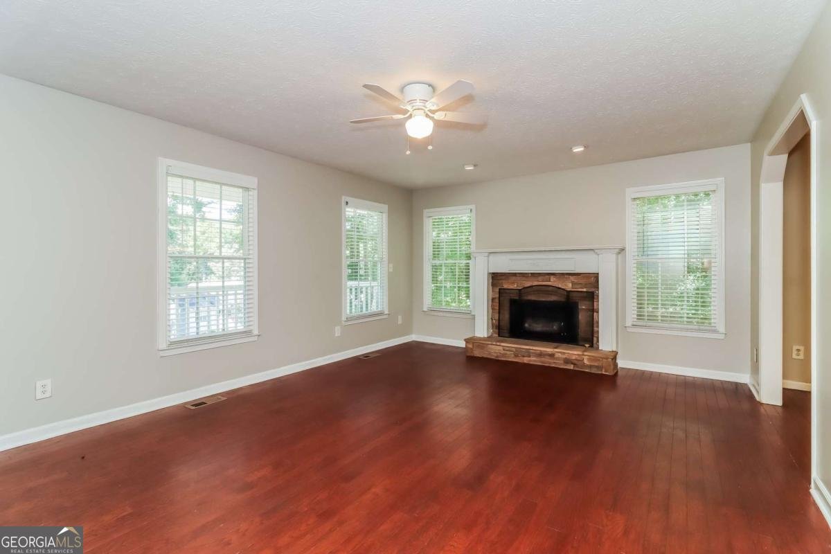 284 Kent Lane Douglasville - 4