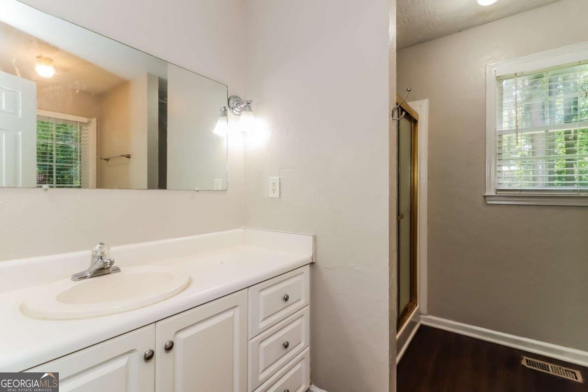 284 Kent Lane Douglasville - 9