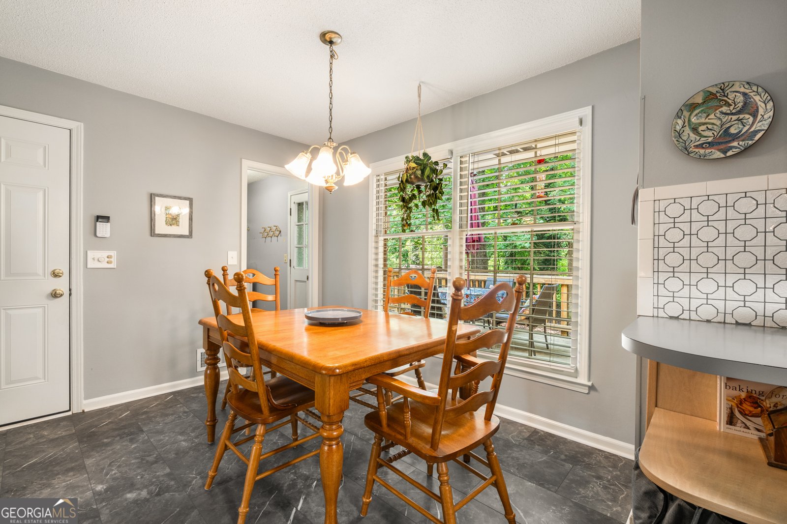 333 Emily Drive Lilburn - 11